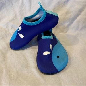 Bigib baby water shoes size 4